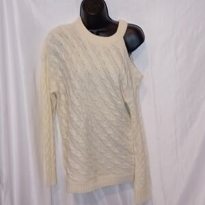 Mystree Sweater, bias cable knit, cold shoulder,  cream